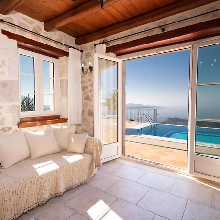 Kamini By Vintage Travel