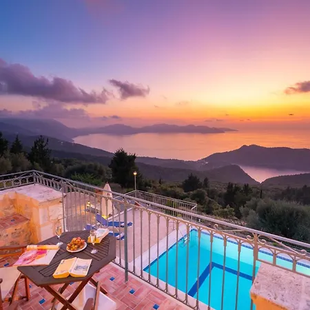 Villa Kamini By Vintage Travel Defaranata